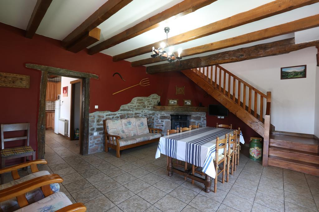Hostal Apaiolarre Zuaztoy de Azpilcueta Habitación foto
